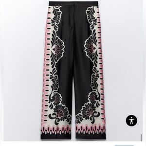 Zara Black Floral Print Pants Size Small